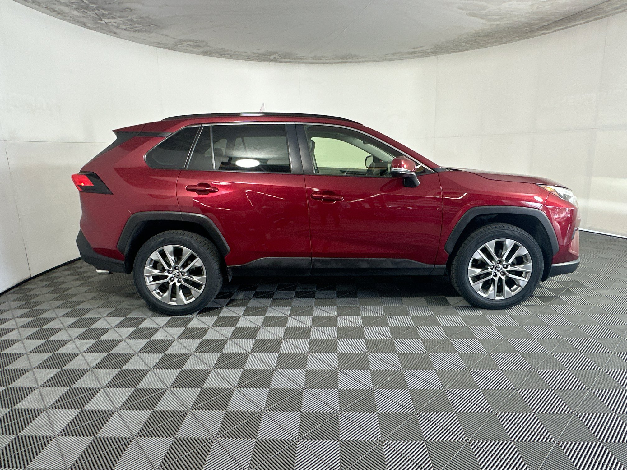 Certified 2022 Toyota RAV4 XLE Premium FWD image 2