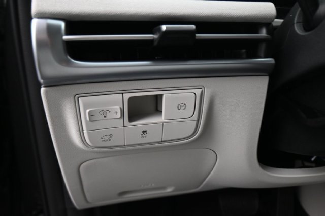 New 2026 Hyundai Tucson Limited AWD/4WD image 18