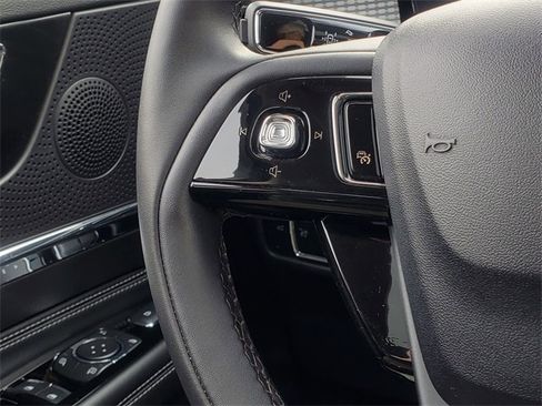 Used 2023 Lincoln Corsair AWD w/ Equipment Group 101A image 20