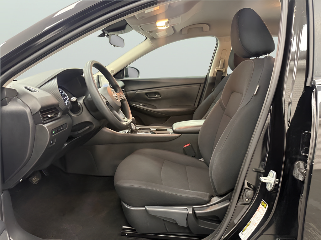 Used 2024 Nissan Sentra S FWD image 11