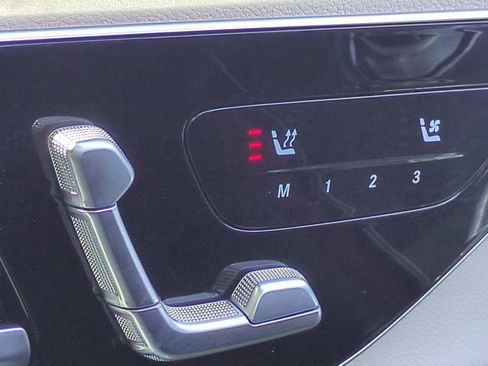 Used 2024 Mercedes-Benz E 350 4MATIC Sedan image 17