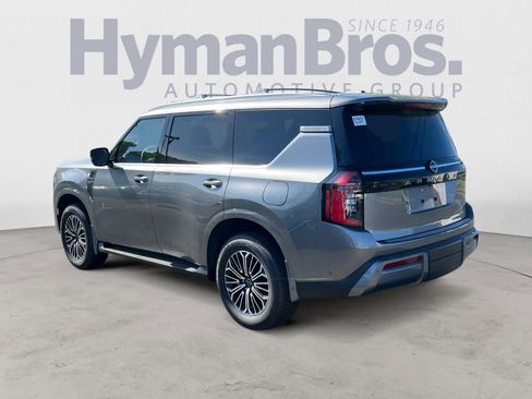 New 2026 Nissan Armada SL w/ Captain's Chari Seat Package AWD/4WD image 6