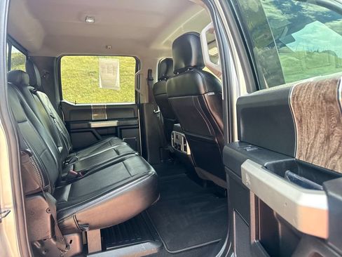 Used 2019 Ford F250 Lariat w/ Tow Technology Bundle AWD/4WD image 22