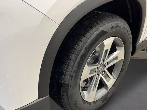 New 2025 Honda Pilot EX-L image 11