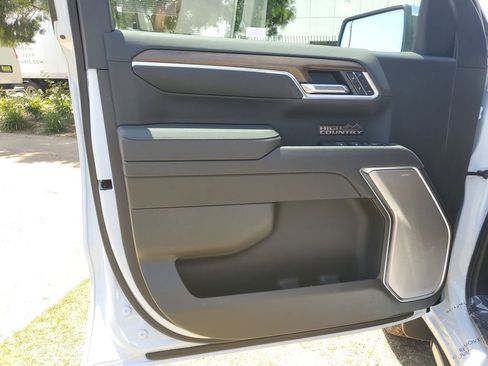 New 2026 Chevrolet Silverado 1500 High Country AWD/4WD image 21
