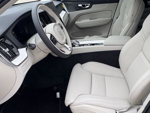 New 2026 Volvo XC60 B5 Ultra w/ Protection Package Premier AWD/4WD image 19