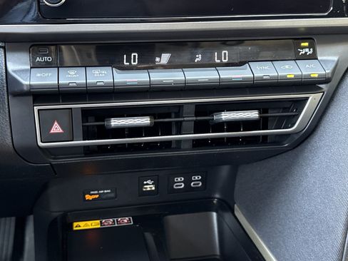 Used 2025 Toyota Camry LE FWD image 25
