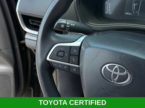 Used 2025 Toyota Grand Highlander AWD image 12