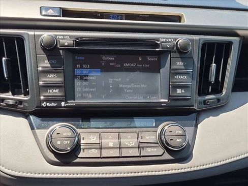Used 2015 Toyota RAV4 XLE FWD image 13