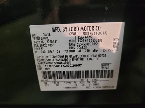 Used 2018 Ford Explorer Platinum AWD/4WD image 30