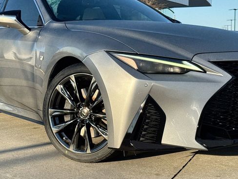 Used 2022 Lexus IS 350 F Sport image 10