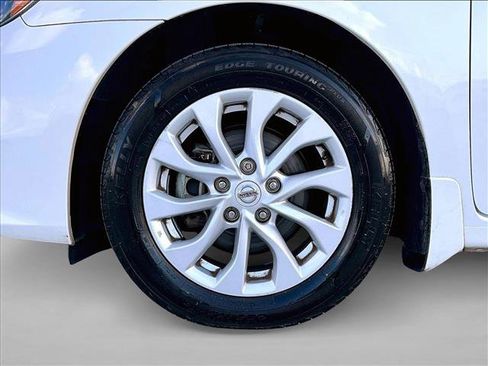 Used 2019 Nissan Sentra SV image 10