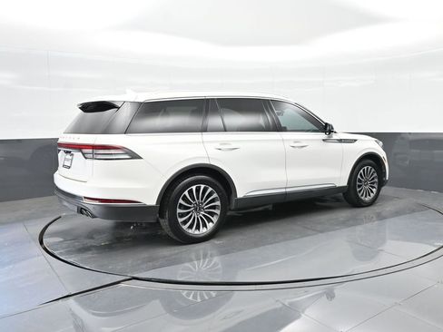 Used 2020 Lincoln Aviator Reserve w/ Class IV Trailer Tow Package image 11
