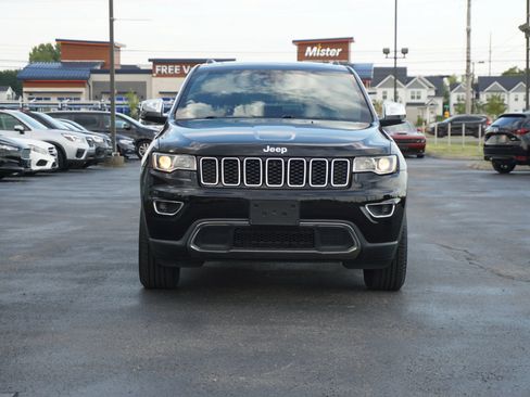 Used 2017 Jeep Grand Cherokee Limited AWD/4WD image 2