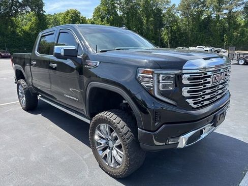 Used 2023 GMC Sierra 1500 Denali w/ Denali Reserve Package AWD/4WD image 7