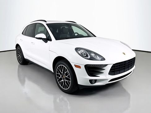 Certified 2018 Porsche Macan AWD/4WD image 7
