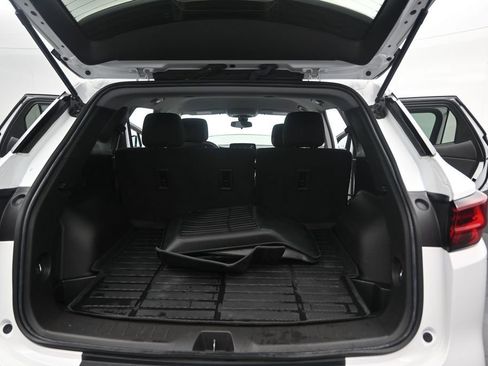 Used 2024 Chevrolet Blazer LT FWD image 19