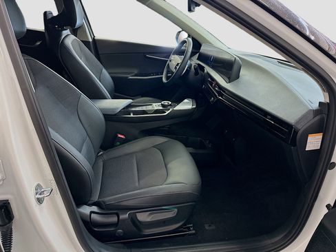Used 2024 Kia EV6 Light AWD/4WD image 32