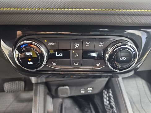 Certified 2024 Chevrolet TrailBlazer ACTIV w/ Convenience Package AWD/4WD image 28