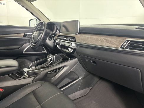 Used 2022 Kia Telluride EX w/ EX Premium Package image 33