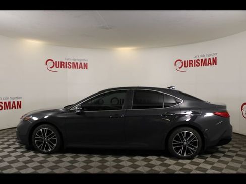 Used 2025 Toyota Camry XLE w/ Premium Plus Package AWD/4WD image 5