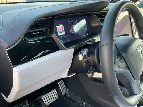Used 2019 Tesla Model X Performance image 19