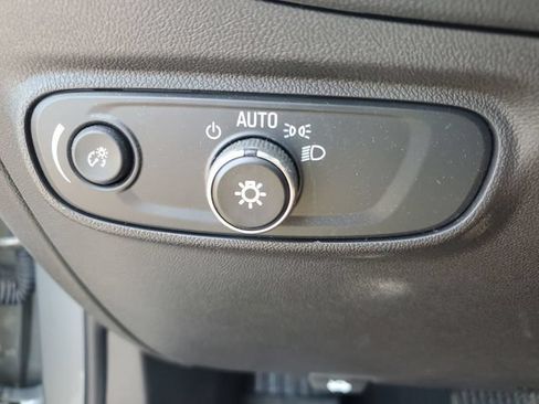 Used 2024 Chevrolet Equinox LT w/ LPO, Floor Liner Package FWD image 17
