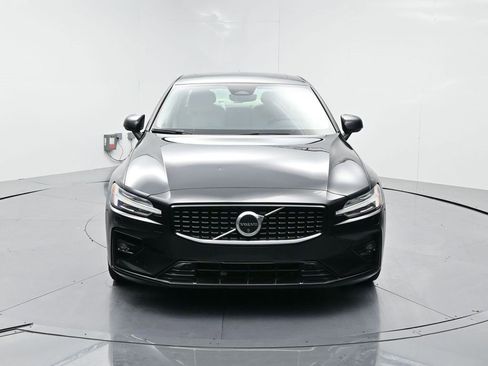 Used 2024 Volvo S60 B5 Plus image 21