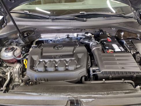 Used 2021 Volkswagen Tiguan SEL image 9