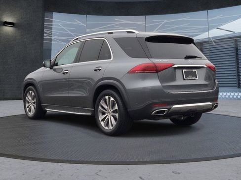 Used 2022 Mercedes-Benz GLE 350 4MATIC w/ Premium Package image 3