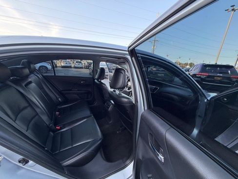 Used 2016 Honda Accord EX-L image 14