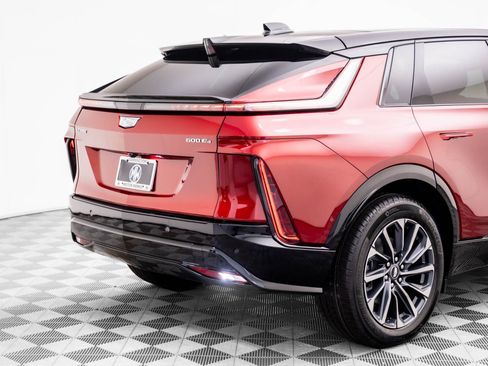 New 2026 Cadillac Lyriq Sport image 34