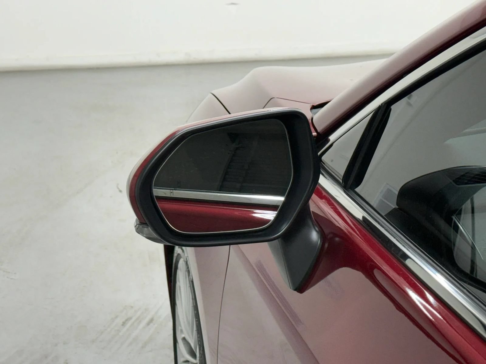 Used 2022 Toyota Avalon Limited w/ Advanced Safety Package FWD image 31