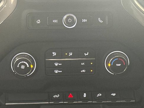 Used 2022 Chevrolet Silverado 2500 Custom w/ Custom Convenience Package RWD image 15