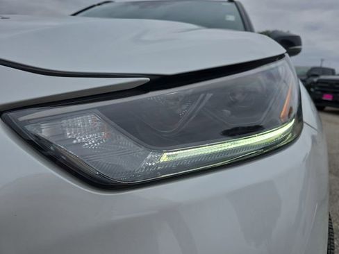 Used 2024 Toyota Highlander XSE image 33