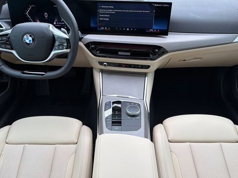 Used 2025 BMW 330i Sedan w/ Convenience Package image 17