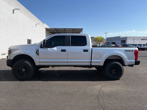 Used 2019 Ford F250 XL AWD/4WD image 2