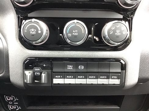 New 2026 RAM 5500 Tradesman w/ Chrome Appearance Group image 18