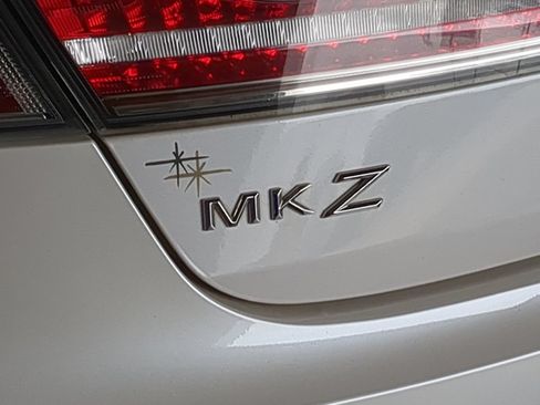 Used 2019 Lincoln MKZ Reserve w/ Reserve Plus Package FWD image 16