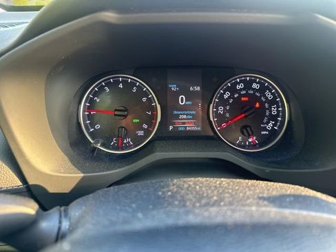 Used 2019 Toyota RAV4 XLE image 6