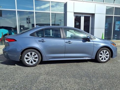 Used 2024 Toyota Corolla LE FWD image 23