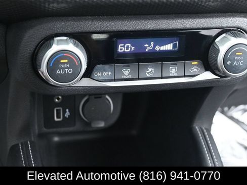 Used 2020 Nissan Kicks SV FWD image 11