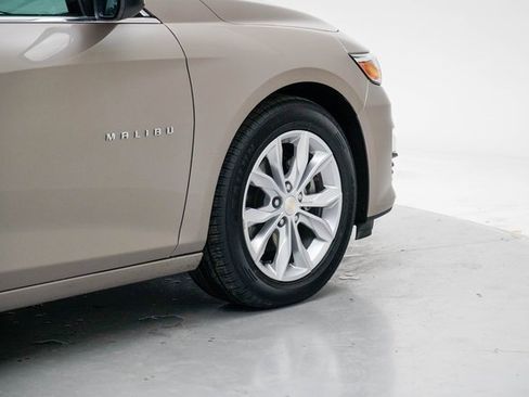 Used 2023 Chevrolet Malibu LT image 7