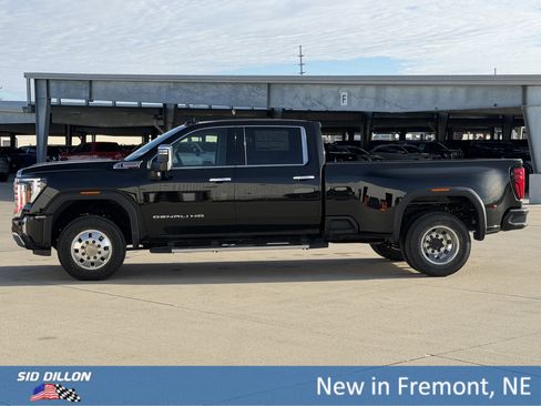 New 2026 GMC Sierra 3500 Denali image 8