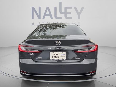 Used 2026 Toyota Camry XLE AWD/4WD image 4