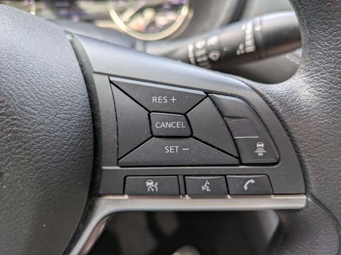 Certified 2024 Nissan Sentra SV FWD image 23