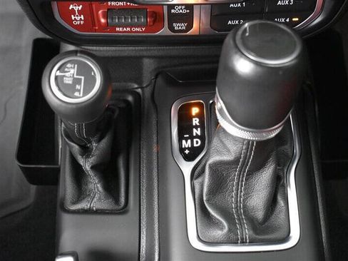 Used 2024 Jeep Wrangler Unlimited Rubicon 392 AWD/4WD image 25