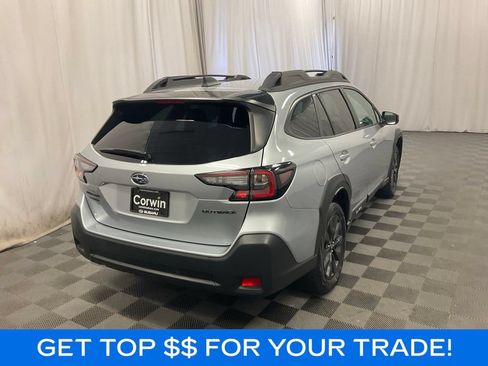 Used 2025 Subaru Outback Onyx Edition AWD/4WD image 3