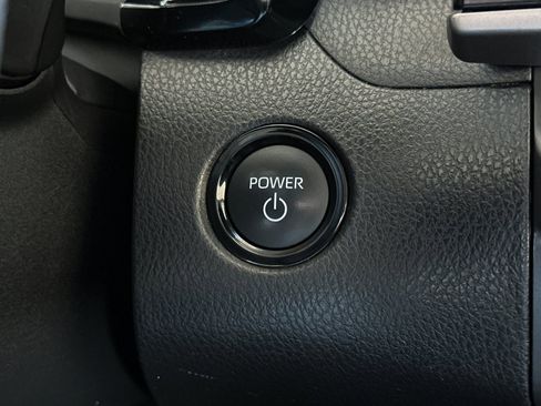 Used 2025 Toyota Camry LE FWD image 19