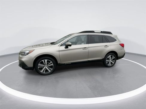Used 2019 Subaru Outback 2.5i Limited image 5